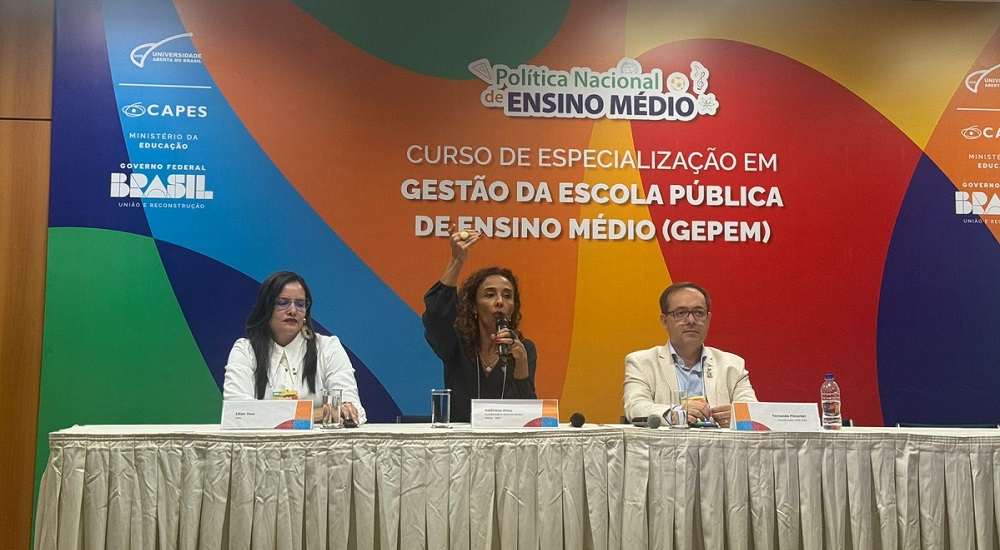 nees-rieh-pos-graduacao-00