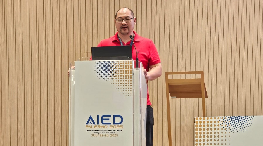 Apresentação de Seiji no AIED 2025