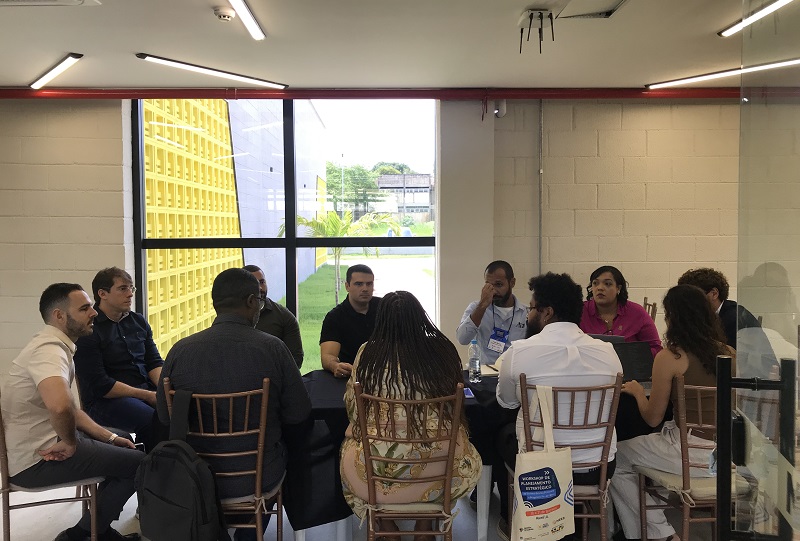 NEES participa do Pé-de-Meia desde o início. Foi o time do núcleo que desenvolveu o Sistema Gestão Presente (SGP) , que reúne informações dos estudantes do ensino médio